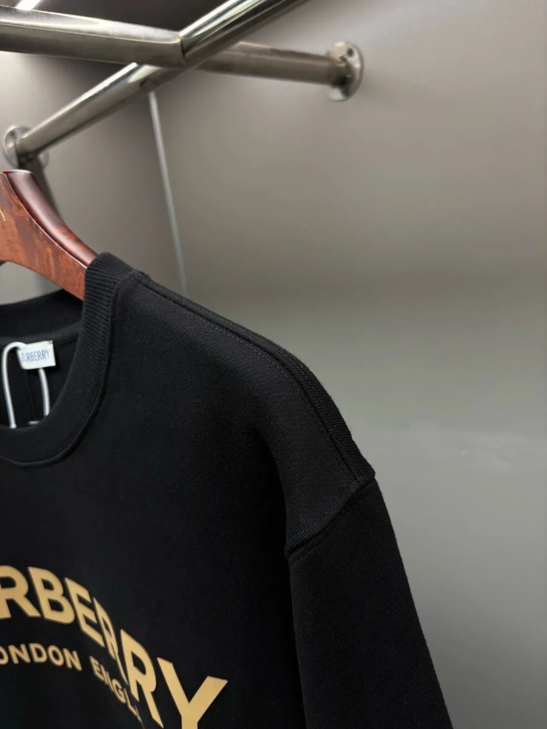BBR 🅱️ 【BUR ， 】【In Stock 】 ！BUR ， 、 ， ， Versatile ！ BUR ， B London England ， ， ， Quality Versatile！ BUR ， ！！ ， ， ， ，Breathable ！ 。 ， ， ！！ ， 。OV ， 。 ， ， ！！ ， In Stock， ， ！ ， ， ！！ Sizes S、M、L、XL、XXL